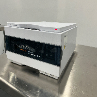 Agilent Technologies 1260 Infinity Quaternary Pump G1311B HPLC image 1